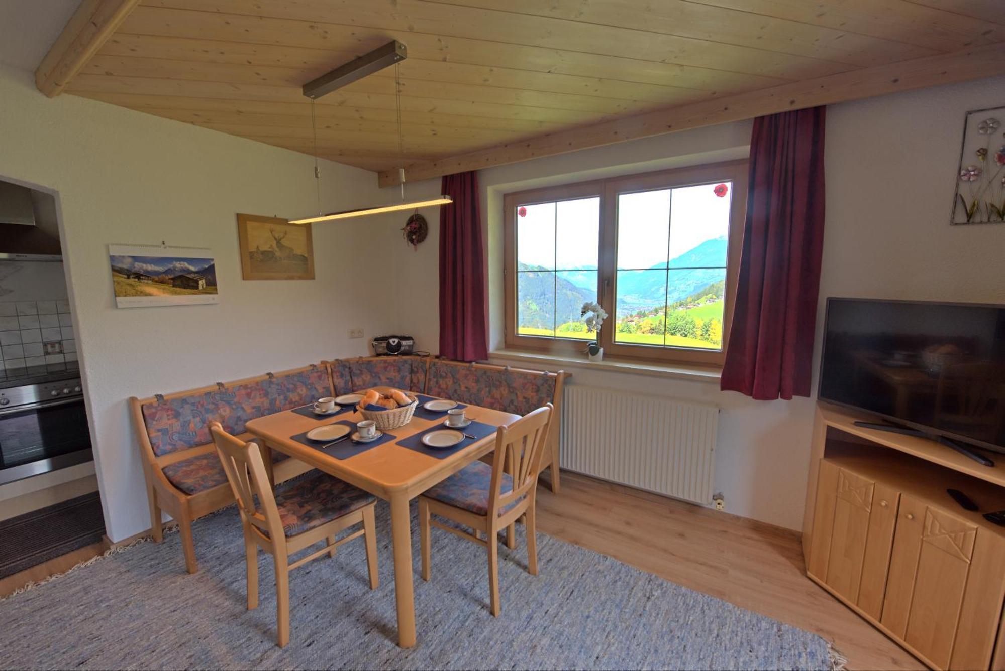 Ferienwohnung Ausblick Zillertal Hainzenberg Exterior foto
