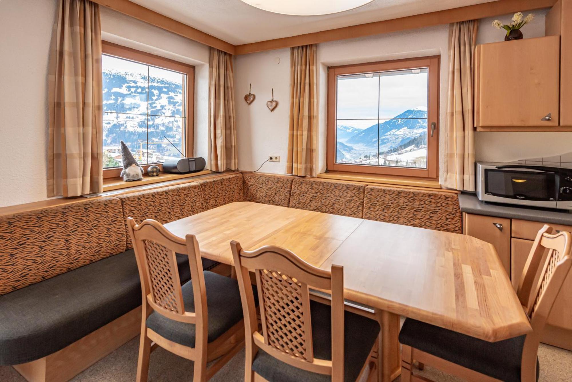 Ferienwohnung Ausblick Zillertal Hainzenberg Exterior foto