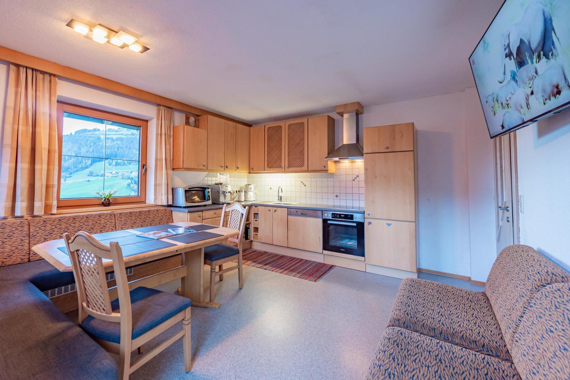 Ferienwohnung Ausblick Zillertal Hainzenberg Exterior foto