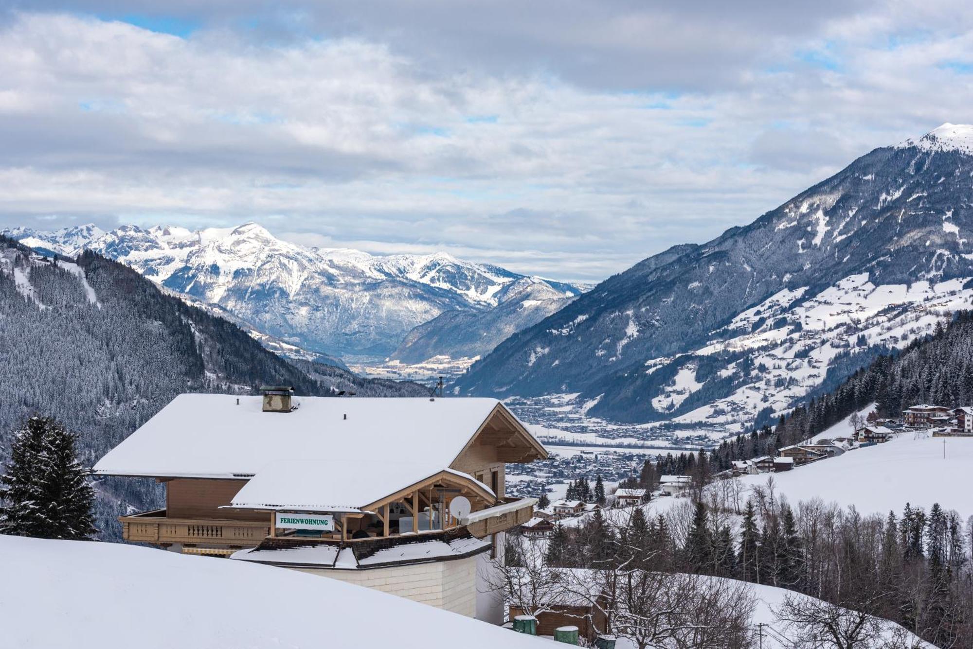 Ferienwohnung Ausblick Zillertal Hainzenberg Exterior foto