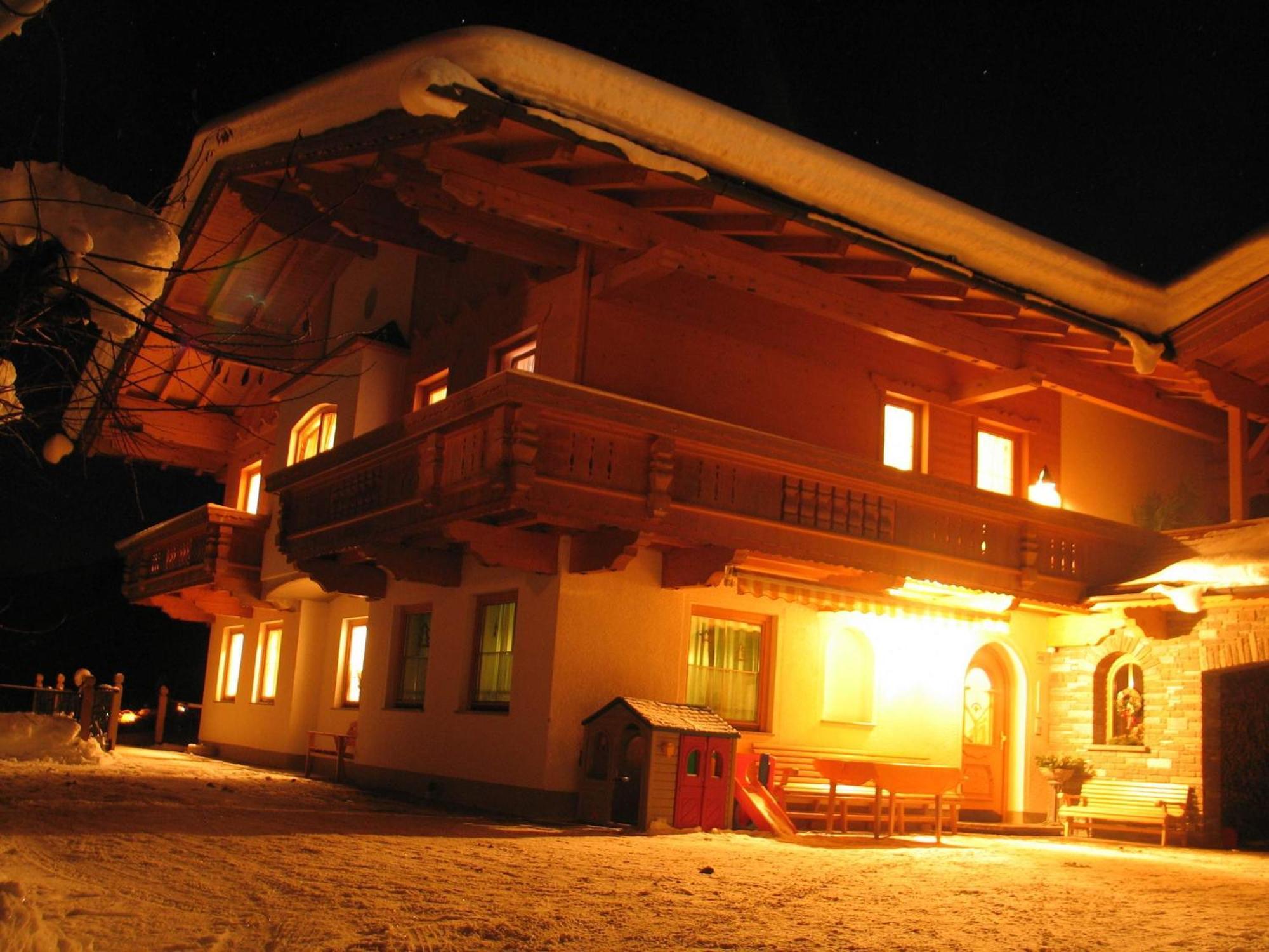 Ferienwohnung Ausblick Zillertal Hainzenberg Exterior foto
